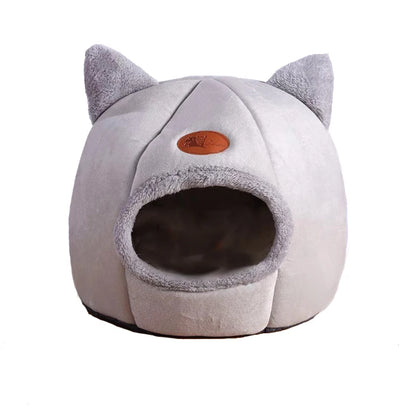Cosy Winter Cat Cave Bed